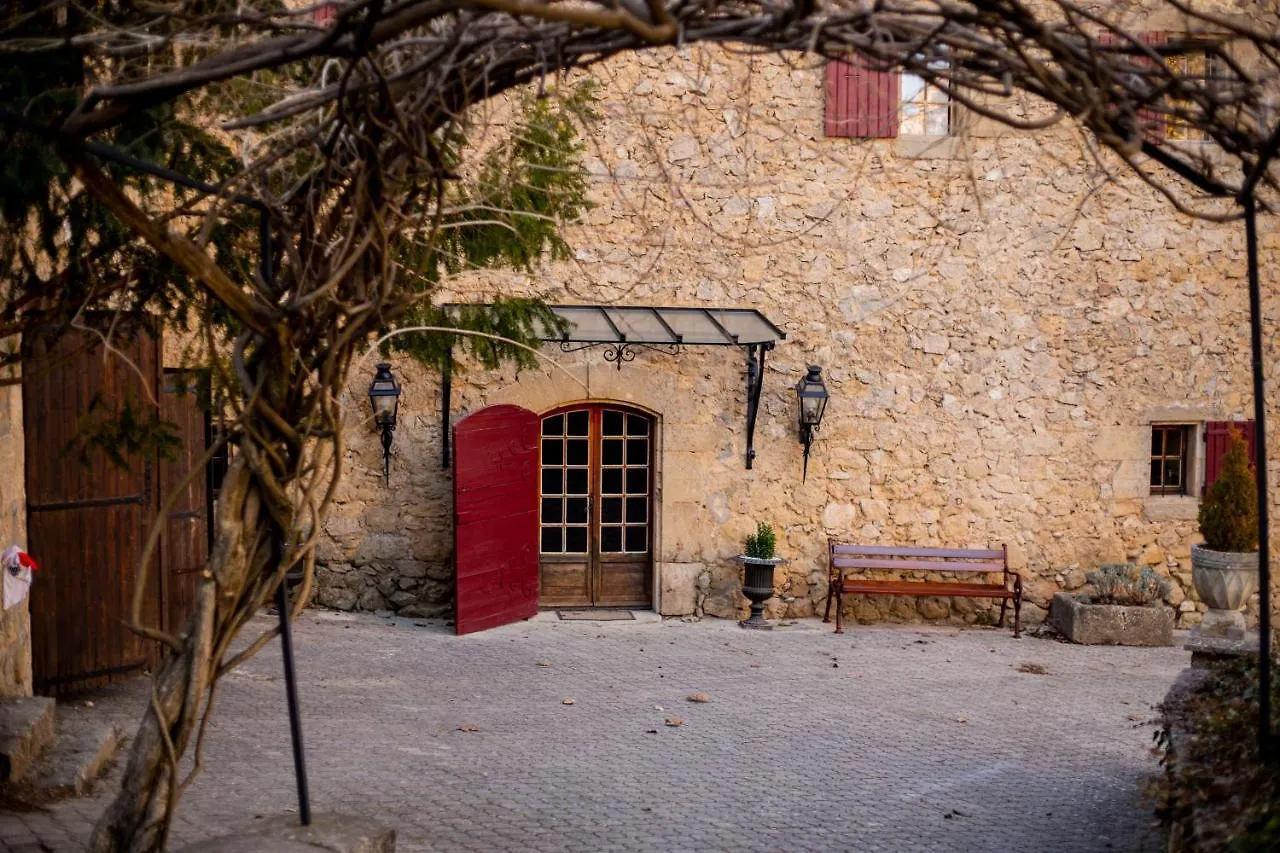 Le Vieux Moulin De Jouques Bed & Breakfast