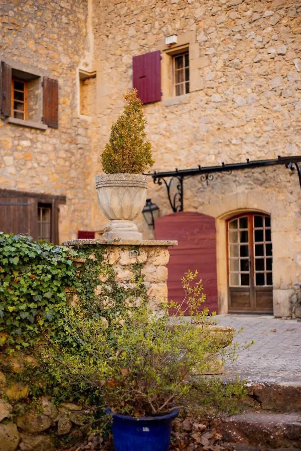 Le Vieux Moulin De Jouques Bed & Breakfast