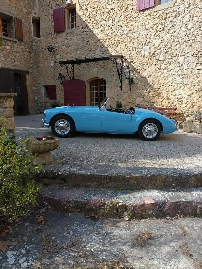 Nocleg ze śniadaniem Bed and Breakfast Le Vieux Moulin De Jouques Francja