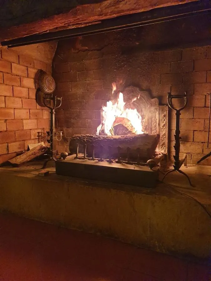 Le Vieux Moulin De Jouques Bed & Breakfast