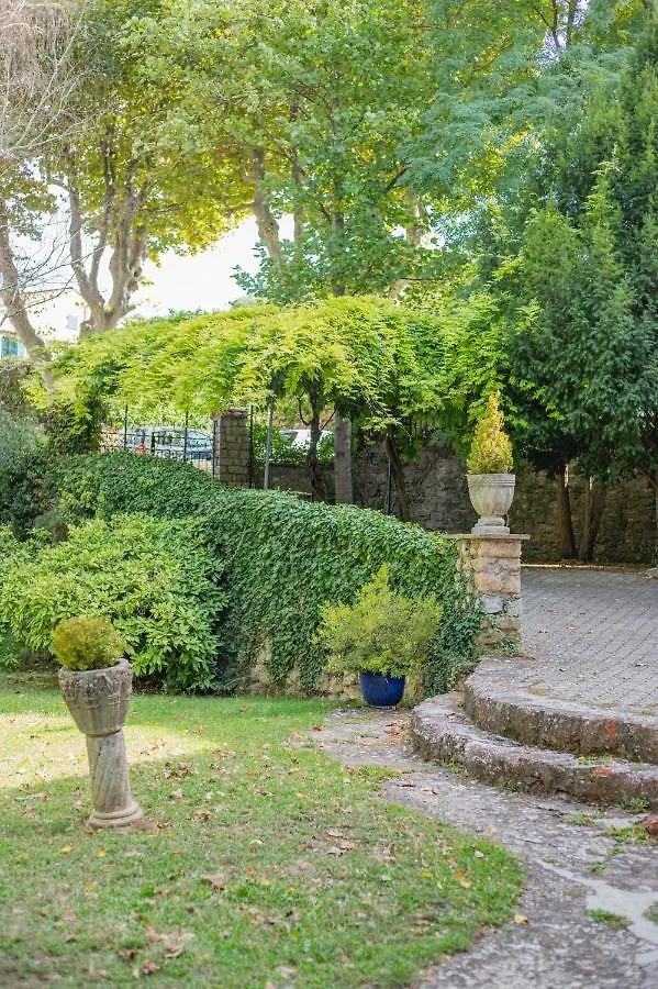 Bed and Breakfast Le Vieux Moulin De Jouques Frühstückspension